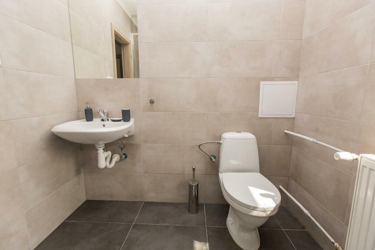 Hotel Blue Apartment Братислава Екстериор снимка
